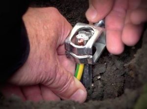 instalar toma a tierra